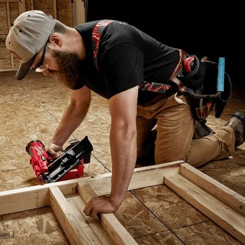 Каркасный нейлер Milwaukee M18FFN-502C M18