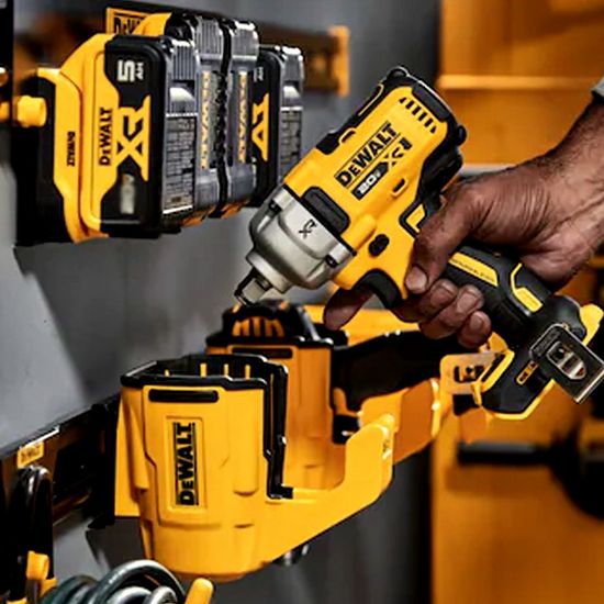 Настенная кобура DeWALT DWST82823-1 DXL
