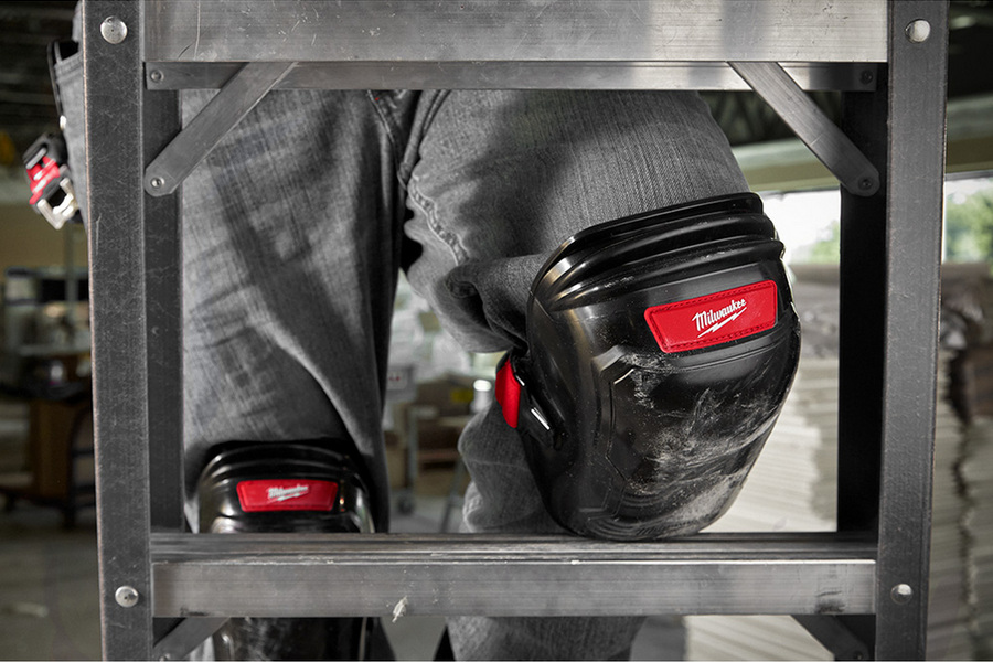 Milwaukee-Flexible-Knee-Pads-2.jpg