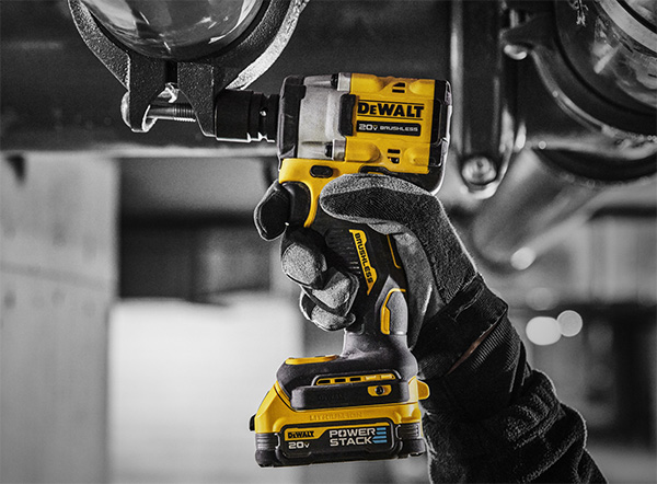 dewalt-powerstack-battery-with-brushless-impact-driver.jpg