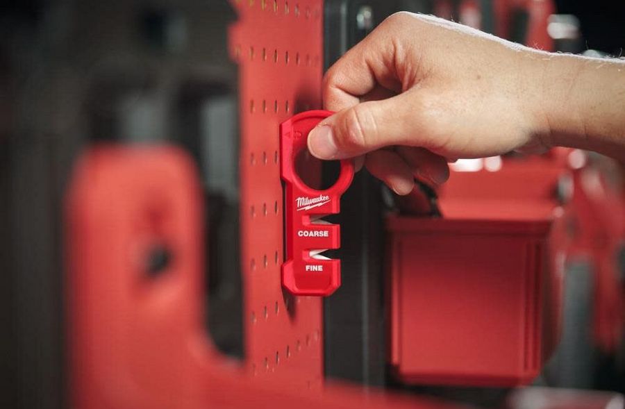 Milwaukee 48221590