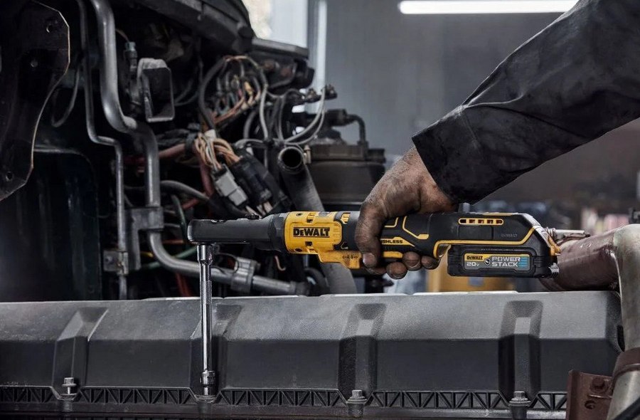 DeWALT DCF510 DeWALT DCF510