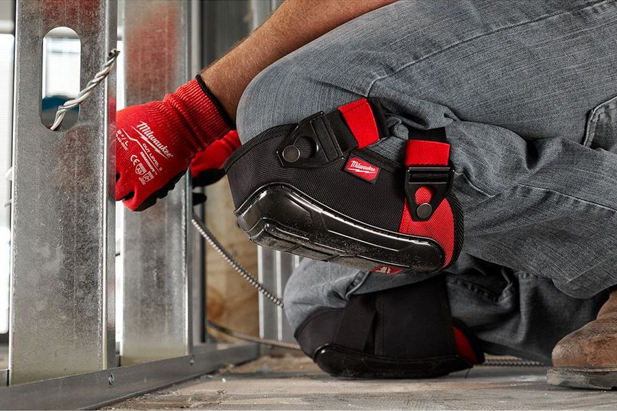 Milwaukee-Performance-Hard-Shell-Knee-Pads-2.jpg