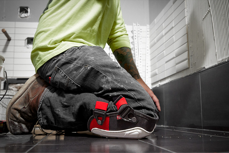 Milwaukee-Performance-Non-Marring-Knee-Pads-3.jpg